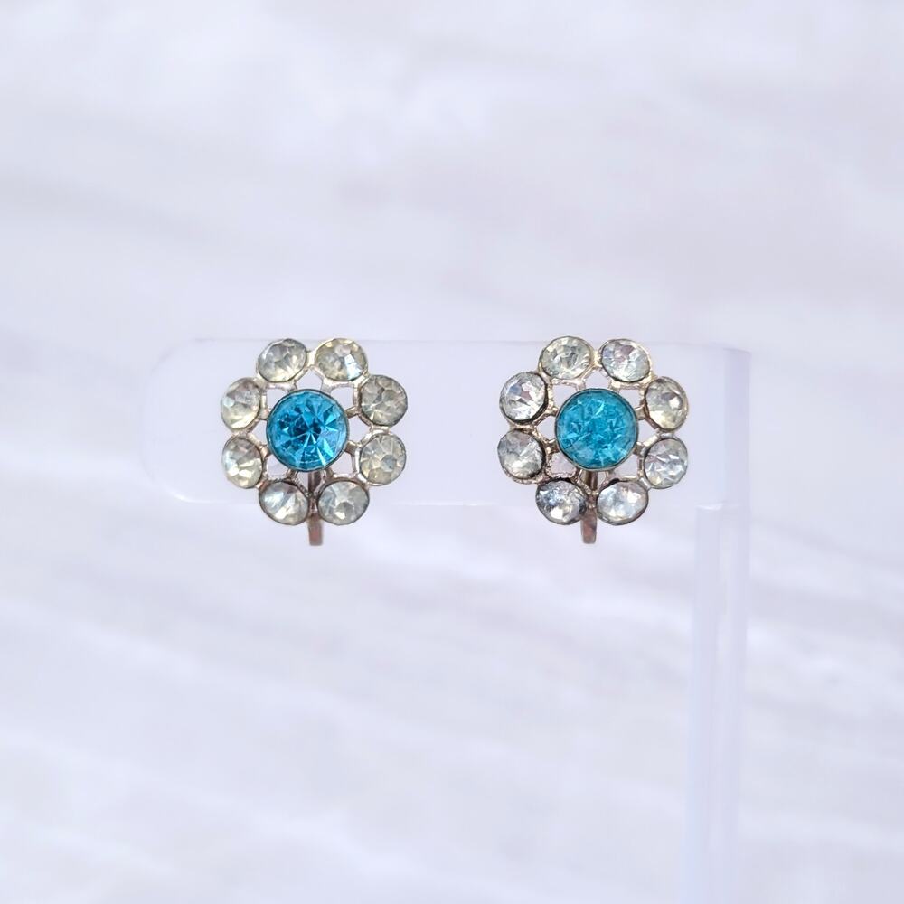 Vintage Screw On Clear & Blue Flower - Fair Condition